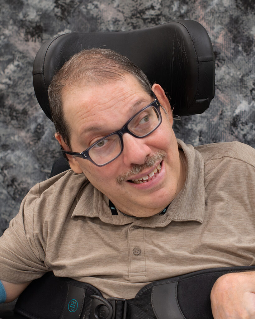 Josh Handler artist photo.